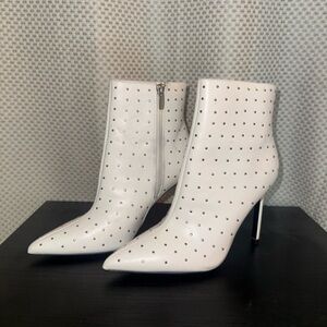 Nine West Women's Farrah studded dress pointy-toe booties in white faux leather